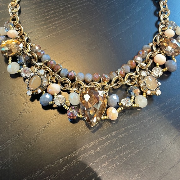 Crystal look statement necklace - Picture 3 of 6